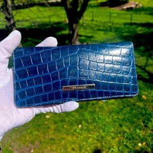 Brahmin BASQUE Ady Slim Bifold Leather Wallet POOLSIDE Midnight Navy Blue